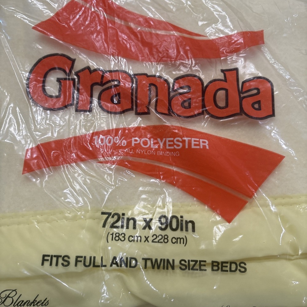 VTG Granada Yellow Blanket Full Twin 72x90" Polyester Nylon Satin Trim NEW NOS